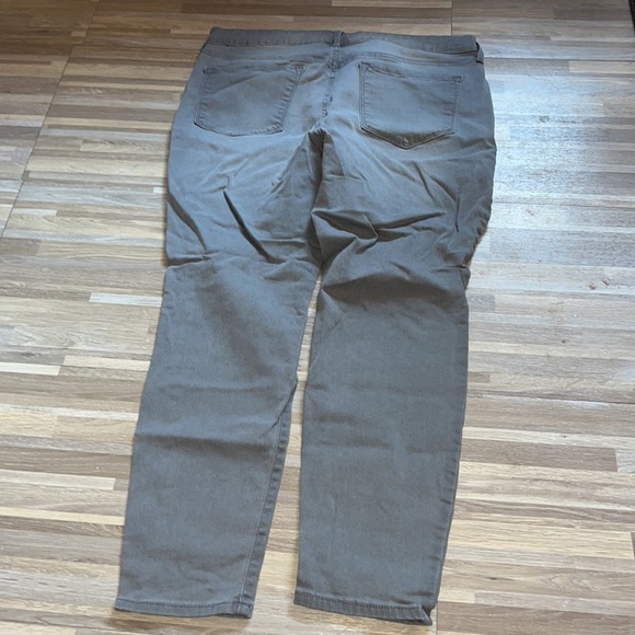 Old navy gray midrise rockstar skinny jeans - Picture 4 of 4